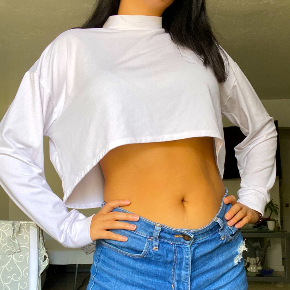White crop top